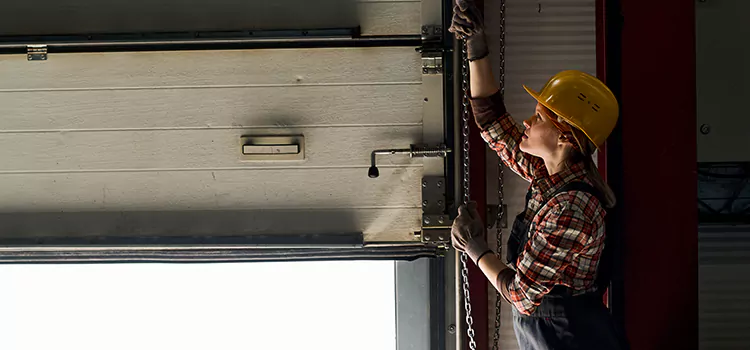Addressing Common Garage Door Stoppage Issues in Crystal Beach, ON